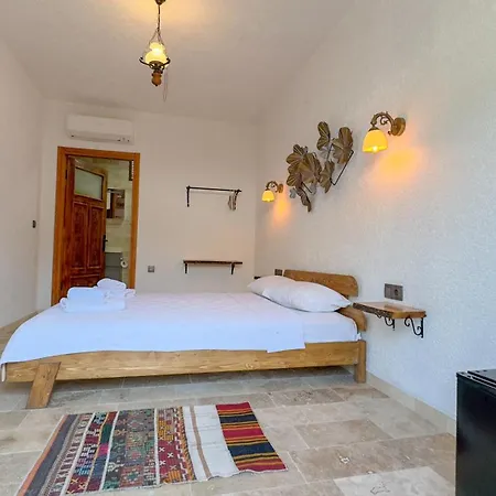Tetka Hotel *