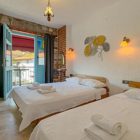 Tetka Hotel *