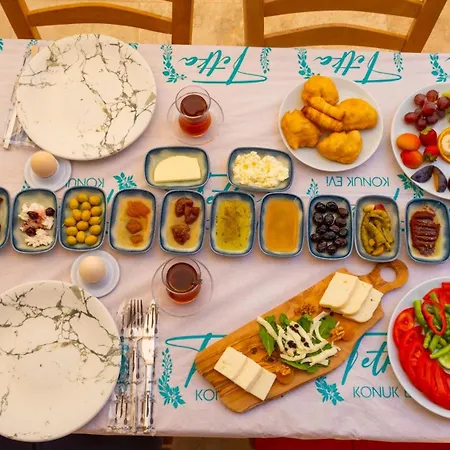 Tetka Ayvalı